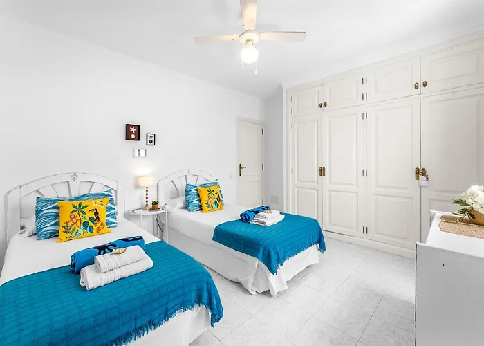 Caserones 04 Puerto del Carmen (Lanzarote)